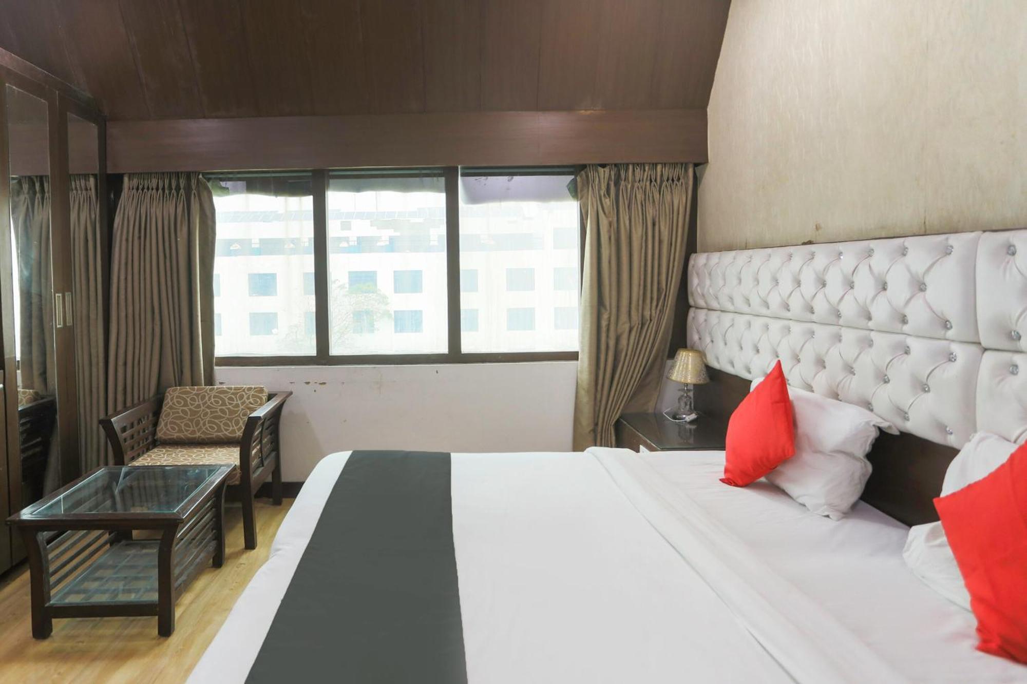 Hotel O Parktel Indirapuram Exterior foto